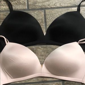 Victoria Secret 34DD wireless bra